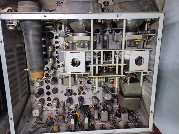 aps20a  JF indicator  top view 6708.jpg